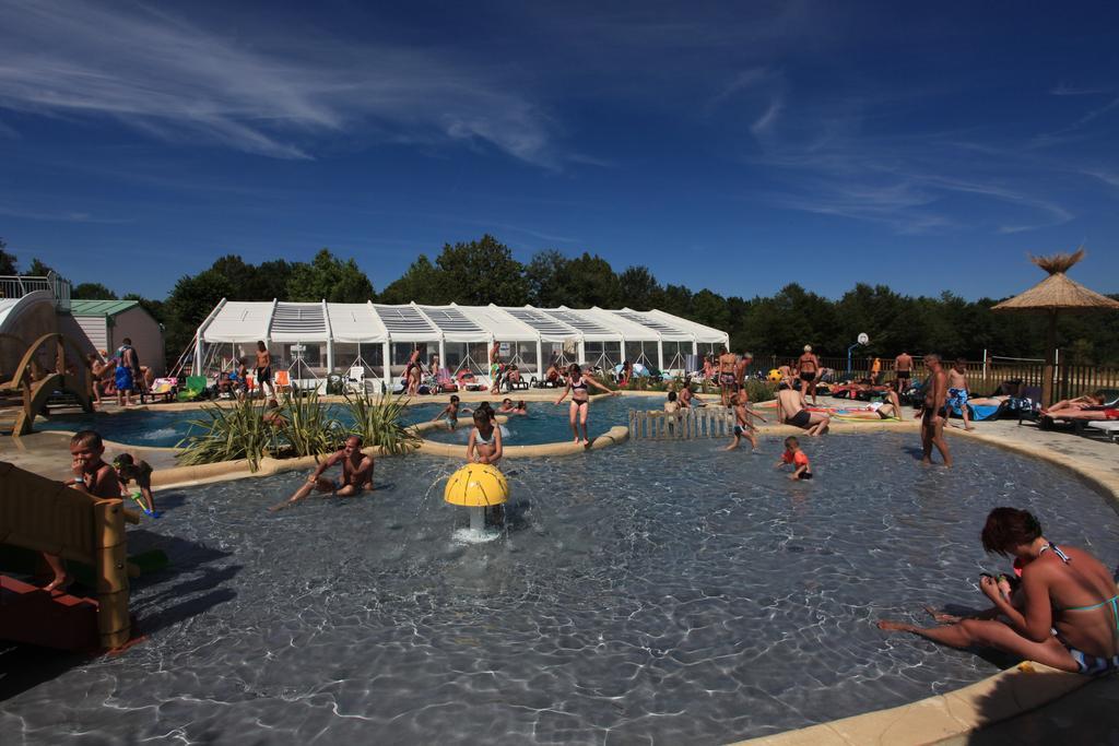 Camping La Roche Posay Vacances Hotel Exterior photo